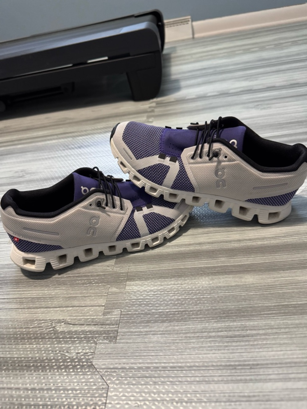 On Running Women's Athletic Shoes in Purple and White